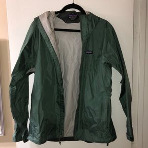 Patagonia Rain Shell, Large, forest green
